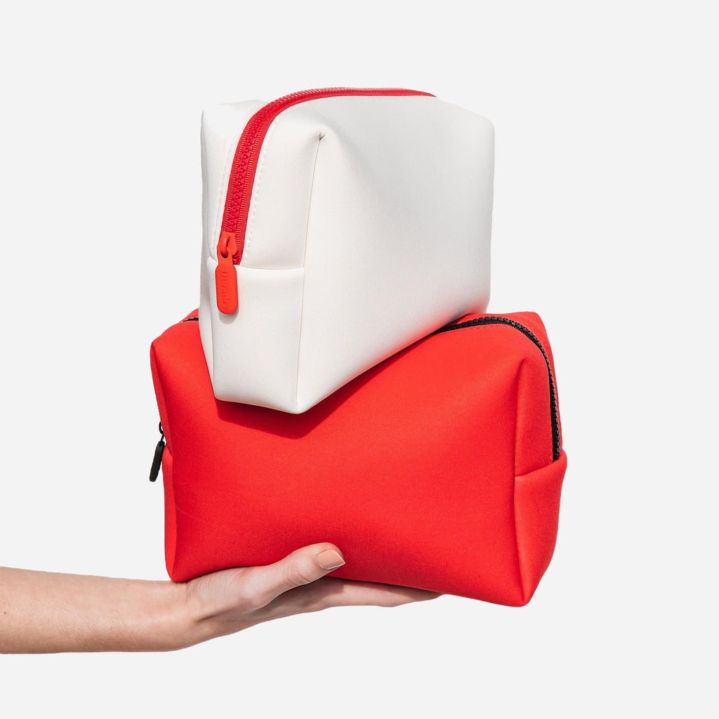 Duradry Travel Bag – Neoprene Cosmetic Bag for On-the-Go Beauty